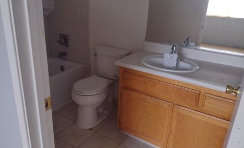 6054 Preakness Dr, Riverbank CA  95367-3149 exterior