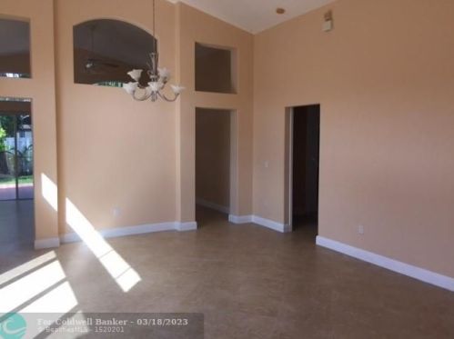 18851 29th Ct, Hollywood FL  33029-2407 exterior