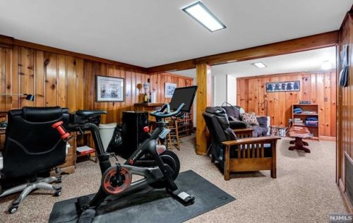 407 Berkshire Rd, Ridgewood NJ 07450-5533 exterior