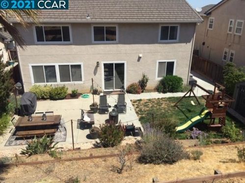 327 Whispering Oaks Ct, West Pittsburg CA  94565-7371 exterior