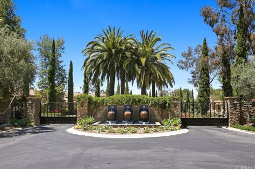 44 Talmont, Newport Beach, CA 92657-1315