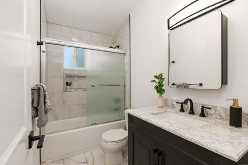 4633 Mount Armet Dr, San Diego CA  92117-4718 exterior