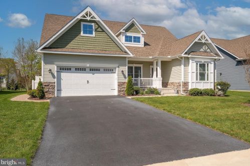 10 Golden Eagle Dr, Millville, DE 19970-3265