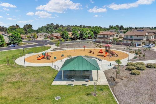 542 Twilight St, Vacaville CA  95688-8829 exterior