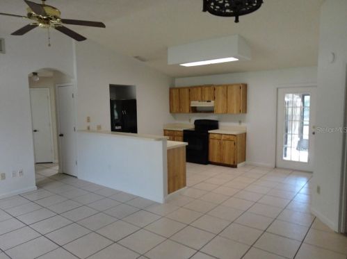 43 Floridana Rd, De Bary, FL 32713-3107
