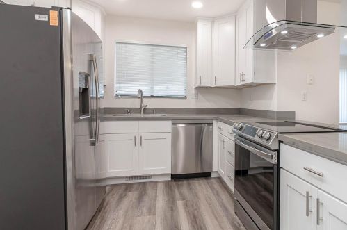 2485 Hampton Way, Turlock CA  95382-0733 exterior