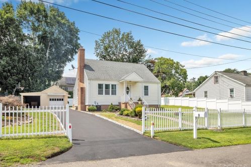 9 Marshall Ave, Bridgeport, CT 06611-4805