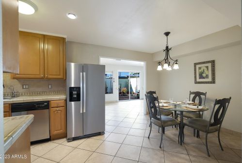 13448 100 Ave, Sun City AZ  85351-2854 exterior