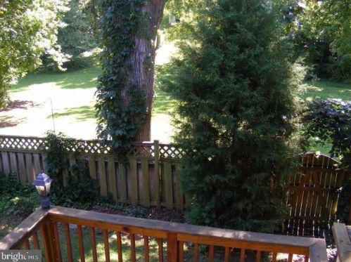 262 Tall Oak Dr, Charles Town WV  25414-5314 exterior