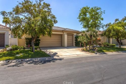 57780 Black Diamond, La Quinta CA  92253-8780 exterior