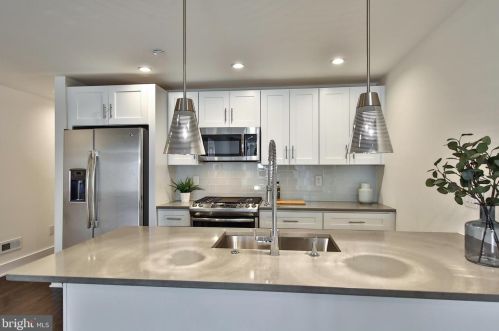 1148 2nd St, Philadelphia, PA 19123-5419