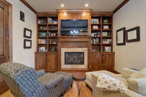1410 Bristlecone Dr, Chenequa WI  53029-8653 exterior