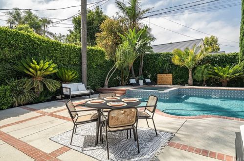 5230 El Cedral St, Long Beach CA  90815-3904 exterior