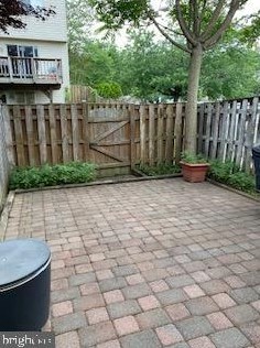 8483 Aurora Ct, Lorton VA  22079-3040 exterior
