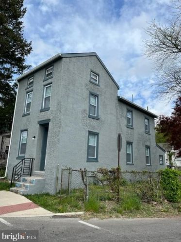 331 Basin St, Norristown, PA 19401-4058