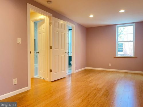 748 Catharine St, Philadelphia PA  19147-2812 exterior