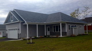 138 Maine Rd, Plattsburgh, NY 12903-4028