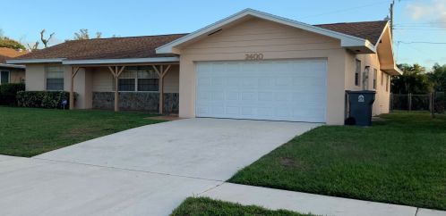 2400 Gabriel Ln, West Palm Beach, FL 33406-5247