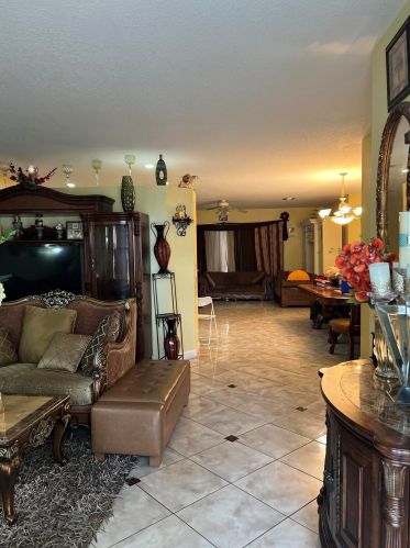 1511 Patrick Way, West Palm Beach, FL 33413-3320