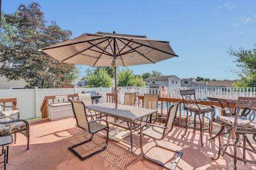 52 Margaret St, Old Bridge NJ  08857-2559 exterior