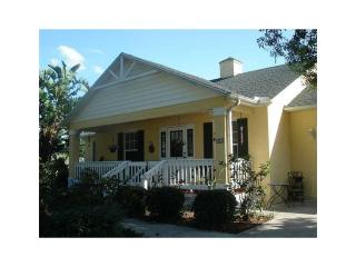 425 Lake Dr, Sebastian, FL 32958-8710
