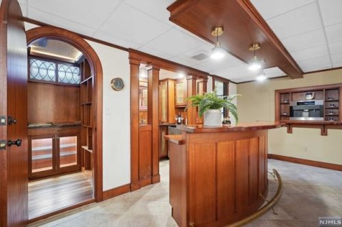 16 The Fairway, Montclair NJ  07043-2534 exterior