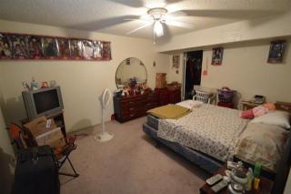 74 Sierra Ave, Fresno, CA 93704-1327
