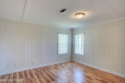 620 Puffin Dr, Sebastian FL  32976-7803 exterior