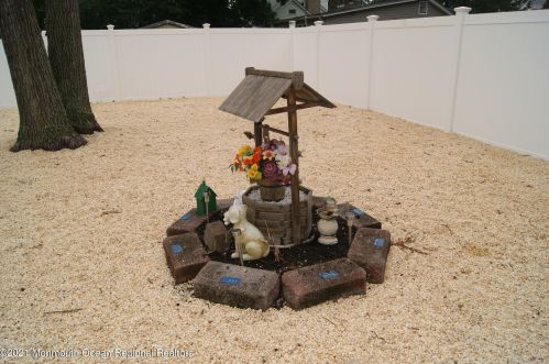 15 Van Ness Dr, Bricktown NJ  08723-5730 exterior