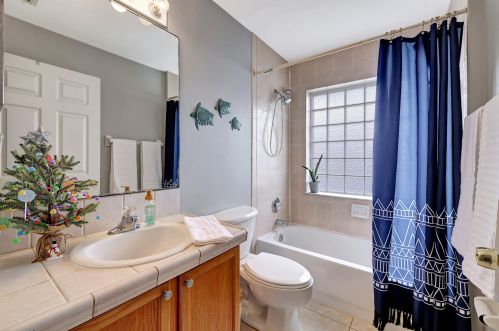 1910 Dorado Ln, Fort Pierce FL 34953-1826 exterior