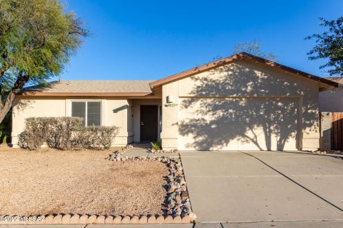 8837 Eagle Creek Dr, Tucson, AZ 85730-5713