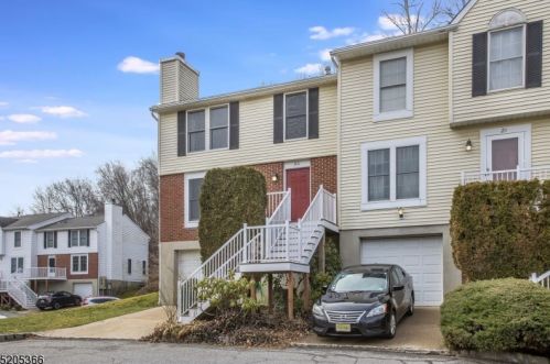 20 Cambridge, Oxford NJ  07863-3407 exterior