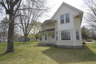21 Exchange St, Mazomanie, WI 53560-9329