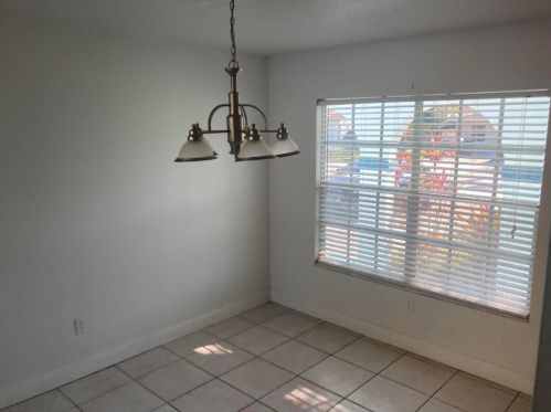 271 Faring Ave, Fort Pierce FL  34983-1758 exterior