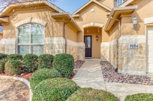 9104 Perimeter St, Denton, TX 76207-5637