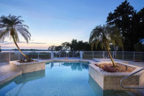 886 Sea Dune Ln, Marco Island, FL 34145-1840
