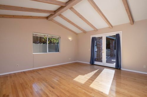 3054 Lucinda Ln, Santa Barbara CA  93105-2002 exterior