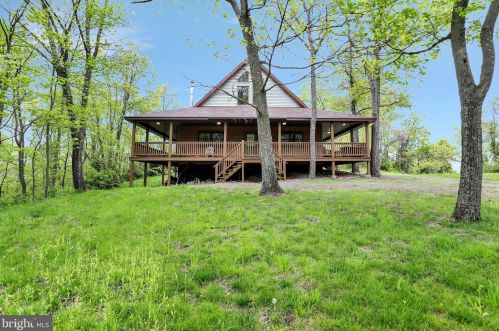1252 Fischer Rd, Stoneybreak, PA 17267