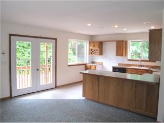 237 Wishkah St, Ocean City, WA 98569-9620