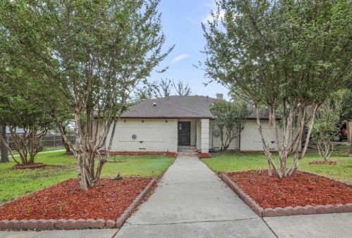 4300 Village Green Dr, Irving, TX 75038-5633