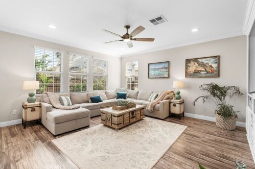 27406 Quincy Ln, Temecula CA  92591-4402 exterior