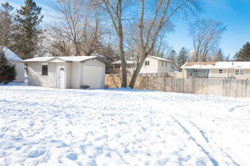 1010 5 St, Willmar MN  56201-3421 exterior