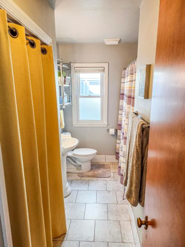 3051 89, Milwaukee WI 53222-3605 exterior