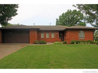 837 Concord Dr, Bartlesville, OK 74006-8926