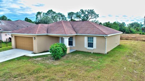 2519 36th St, Lehigh Acres, FL 33976-4540