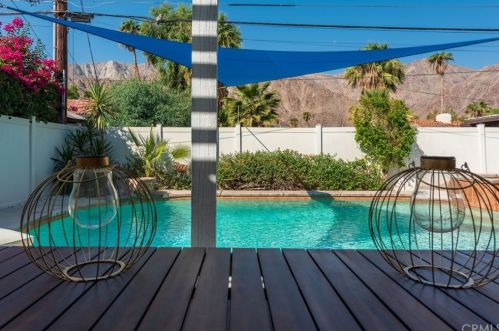 51899 Avenida Carranza, La Quinta CA  92253-3156 exterior
