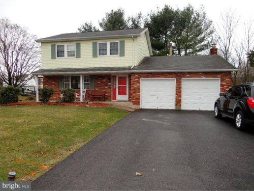 555 Lee St, Molino, PA 17961-1529