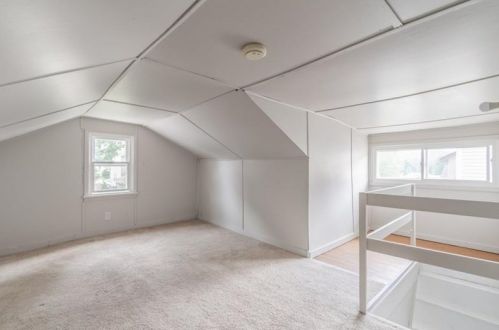 602 New Castle St, Zelienople PA  16063-1049 exterior