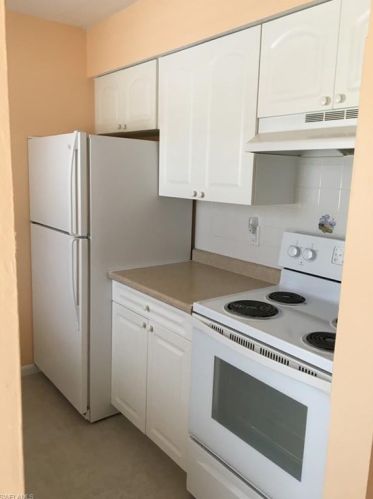 704 Joel Blvd, Lehigh Acres, FL 33936-4370