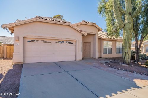 9025 Clover Way, Tucson, AZ 85743-5108